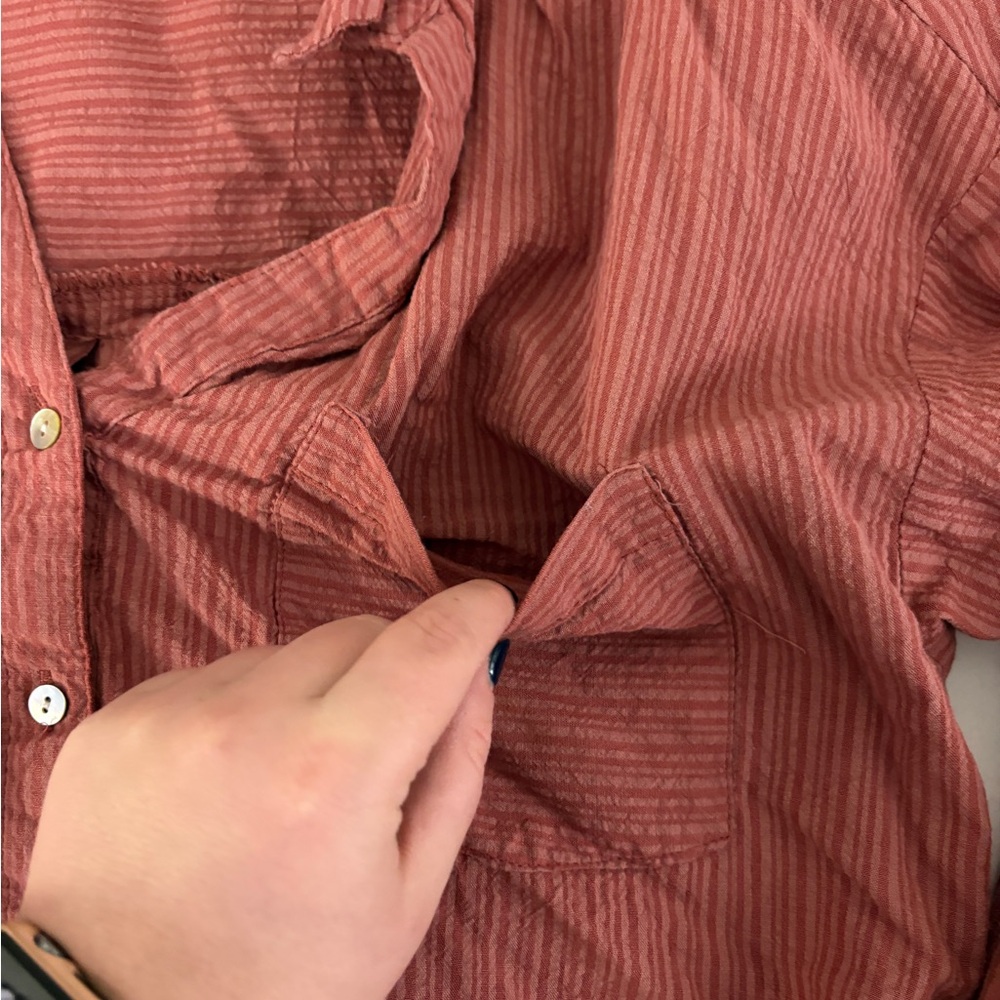 Love Notes Collared Button Down Top - Picture 3 of 9